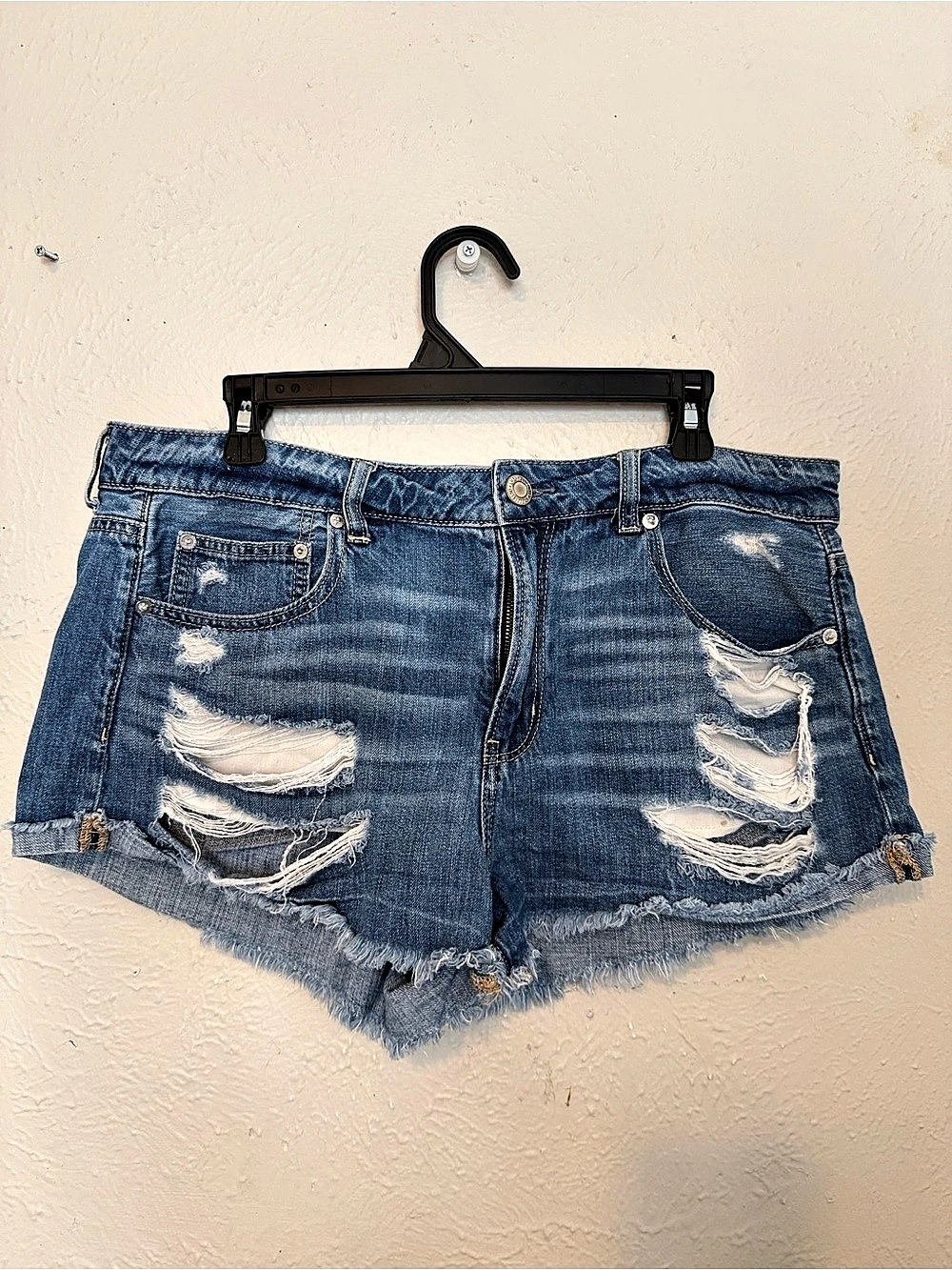 American Eagle AE Stretch Ripped Denim tomgirl shortie jeans shorts - low waiste